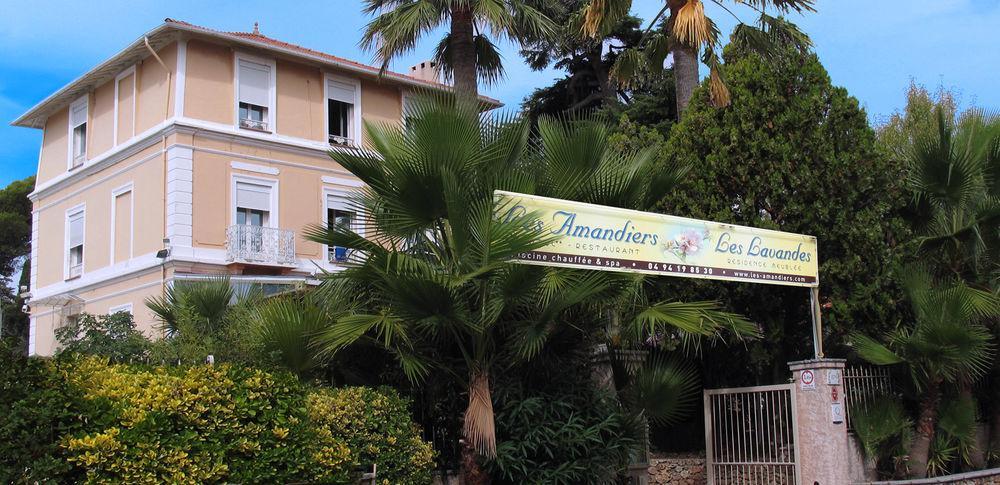 Hotel Et Studios Les Amandiers Saint-Raphael  Bagian luar foto